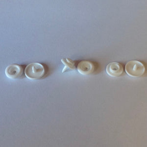 B3 - Hvid - Plastikknapper (dobbel)